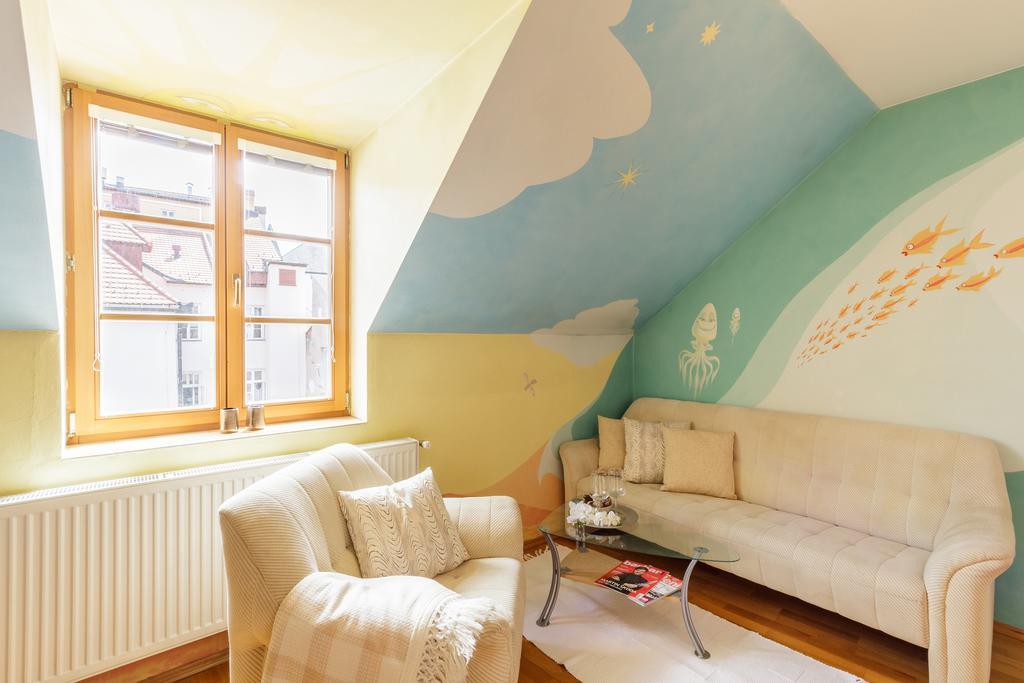 Old Town Charles Apartments تشيسكي بوديوفيتسه المظهر الخارجي الصورة